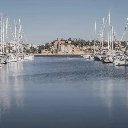 Harmony Sea View Apartment *